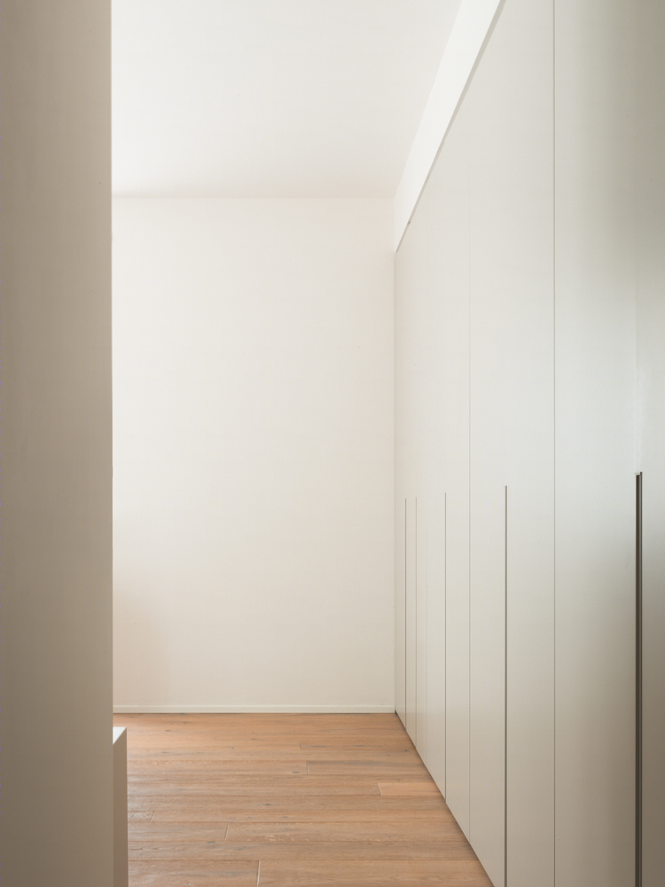 B-Side house