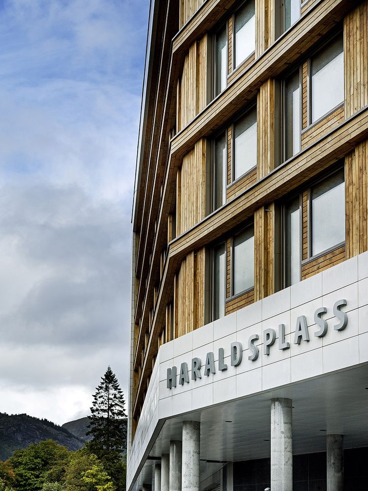 挪威 Haraldplass 医院扩建项目，室内设计打造舒适疗愈空间