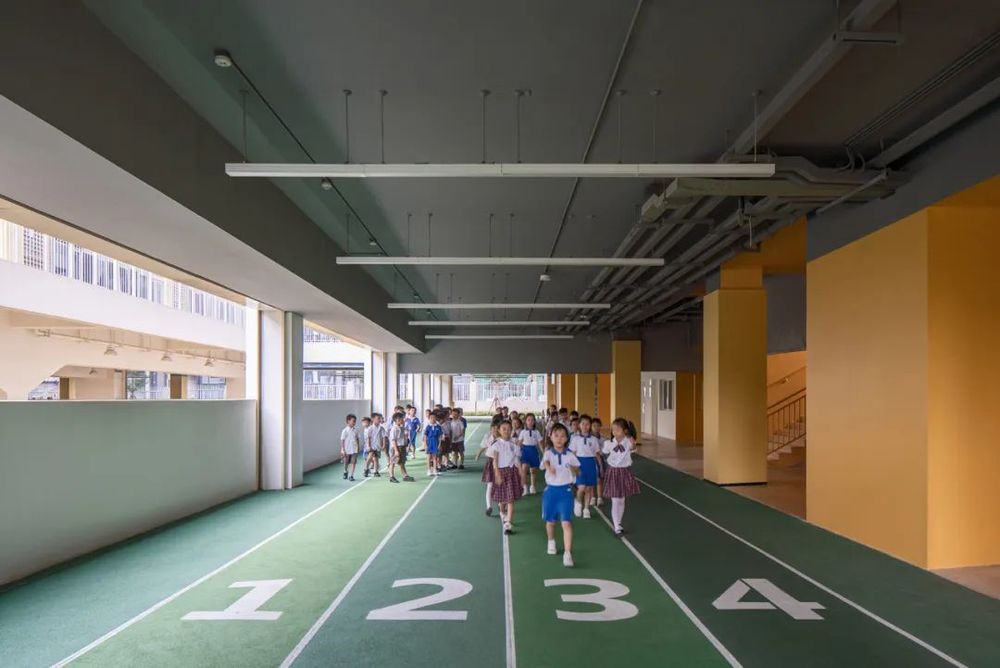 深圳修远小学 | 紧凑用地下的立体生态校园