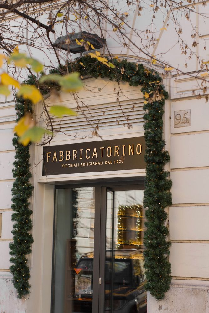 罗马 FABBRICATORINO 眼镜店，精致工艺与传统风格的完美结合