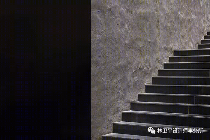 仰望苏州 UEP 瓷砖展厅 | 光影艺术的纯净空间