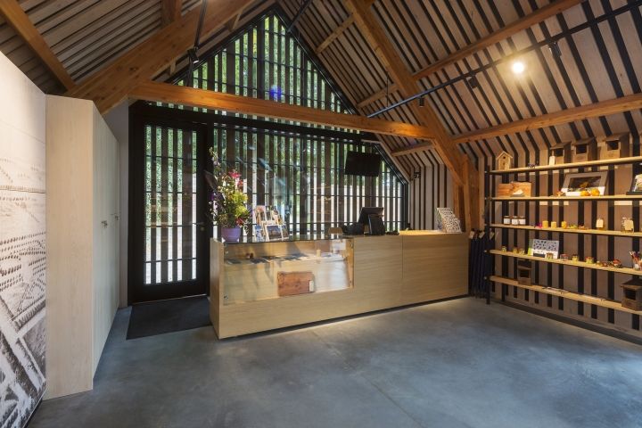 荷兰古堡游客中心——现代与传统的完美融合