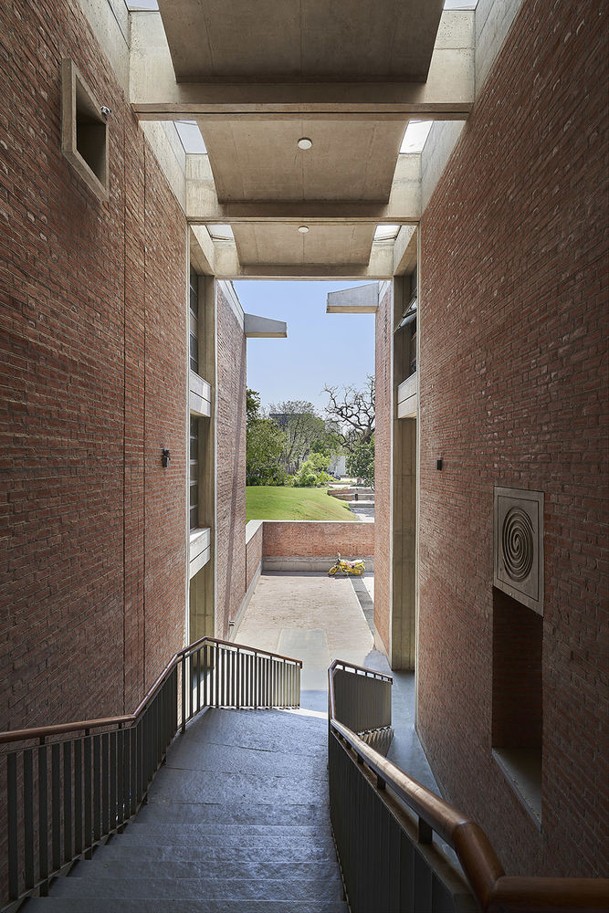 CEPT大学扩建，印度 / CCBA Designs