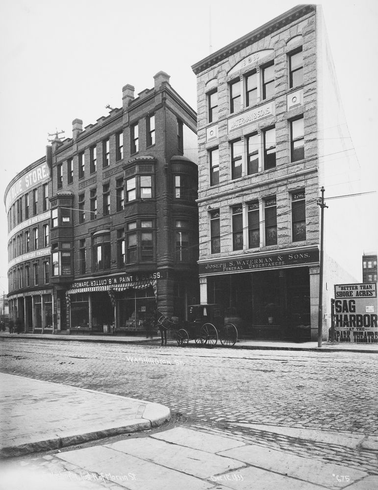 波士顿地标性建筑——Bruce C. Bolling Municipal Building