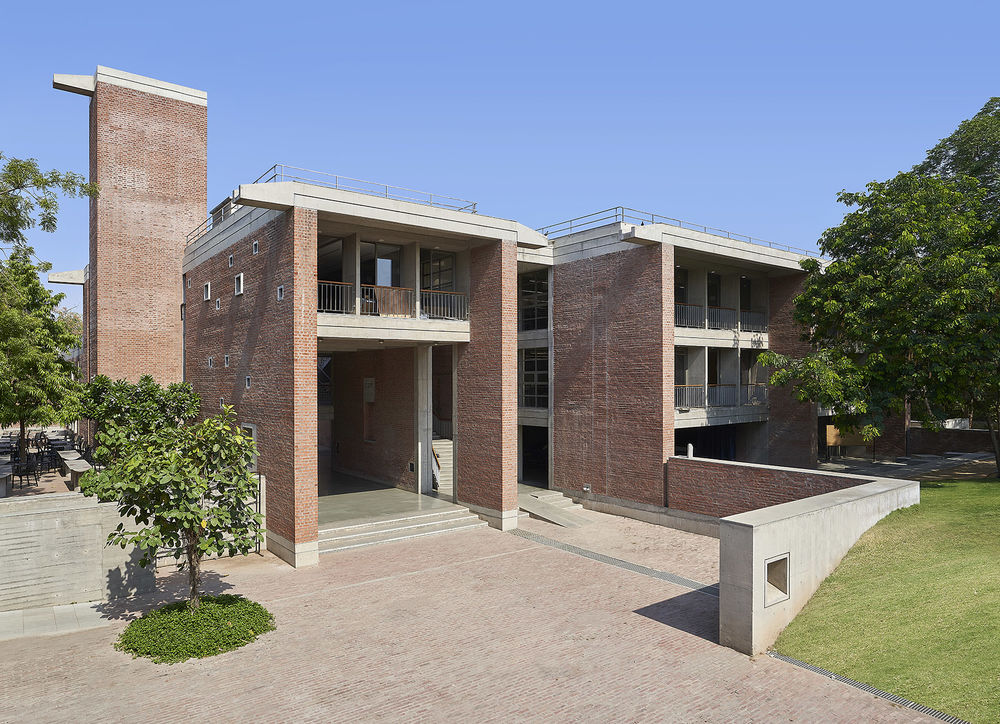 CEPT大学扩建，印度 / CCBA Designs
