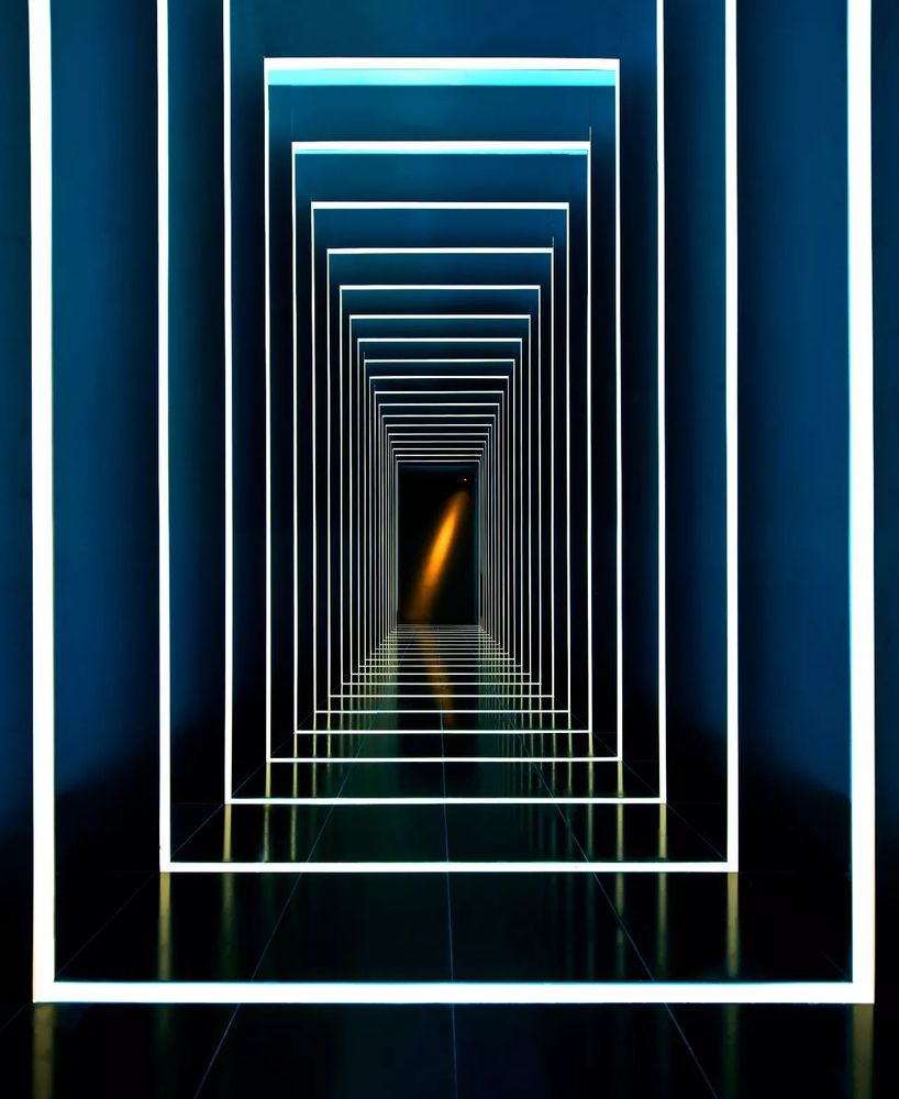 广东 LED 灯光体验中心 | 林卫平诠释现代侘寂空间