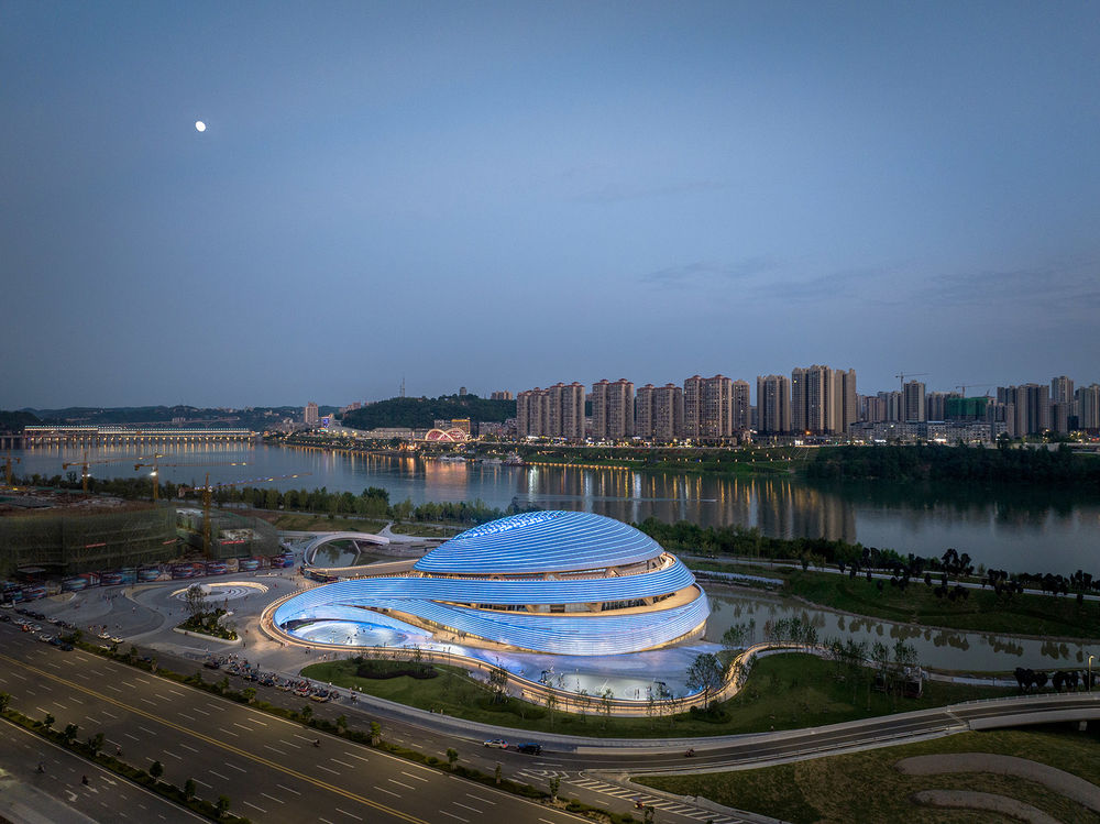 西南丝路的宝石 & “南部之眼”体育馆，四川 / 洲宇设计集团