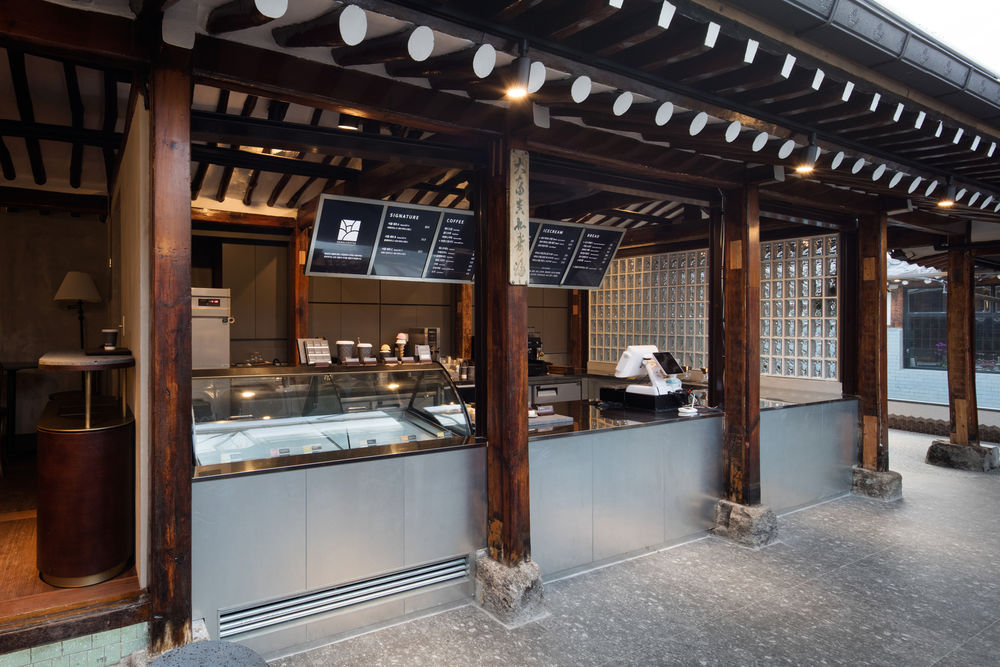 首尔咖啡 Ikseon 分店 | 复古与现代的完美融合