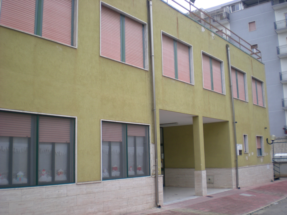 2018 年完成的 Bitonto 市政学校房产改造