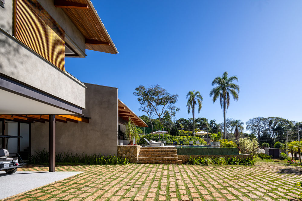 Rocco Arquitetos 打造宽敞明亮的 FA House