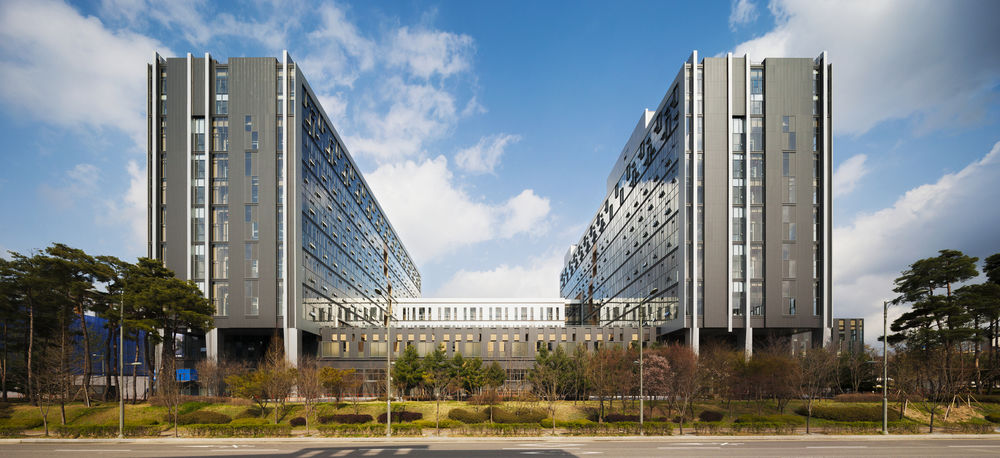 韩国 Yongin-si 吉洪商务园区，KARO 建筑事务所设计多功能办公建筑