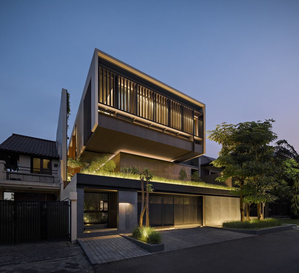 雅加达三层私密住宅，构建室内外一体空间