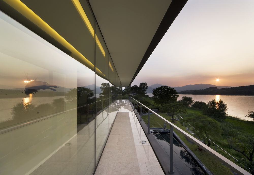 韩国 Floating House 别墅设计——河景与空间的完美融合