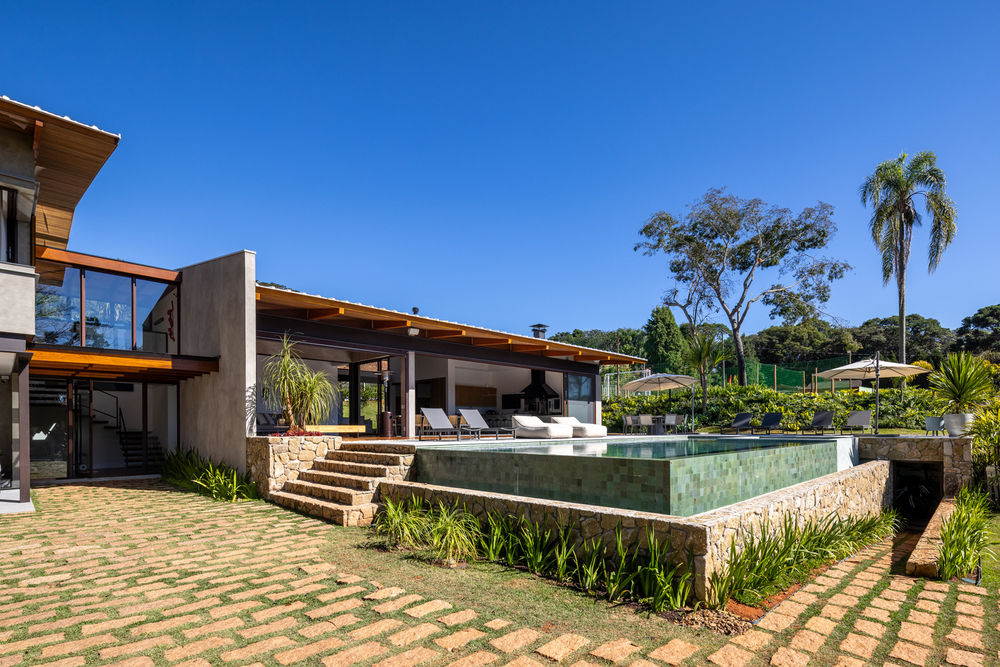 Rocco Arquitetos 打造宽敞明亮的 FA House