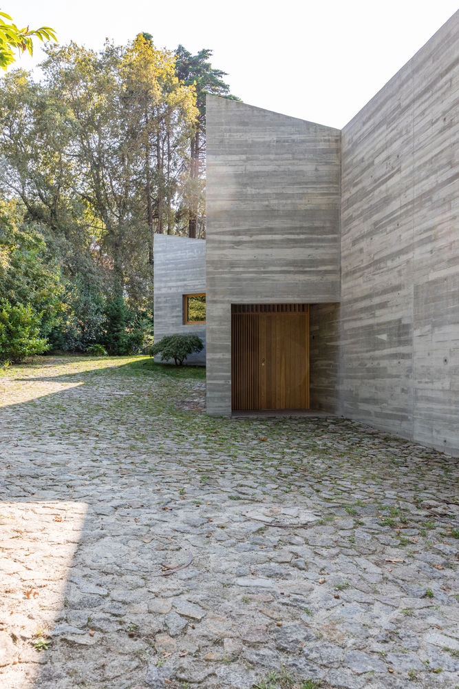 葡萄牙 Viana do Castelo 的和谐住宅设计