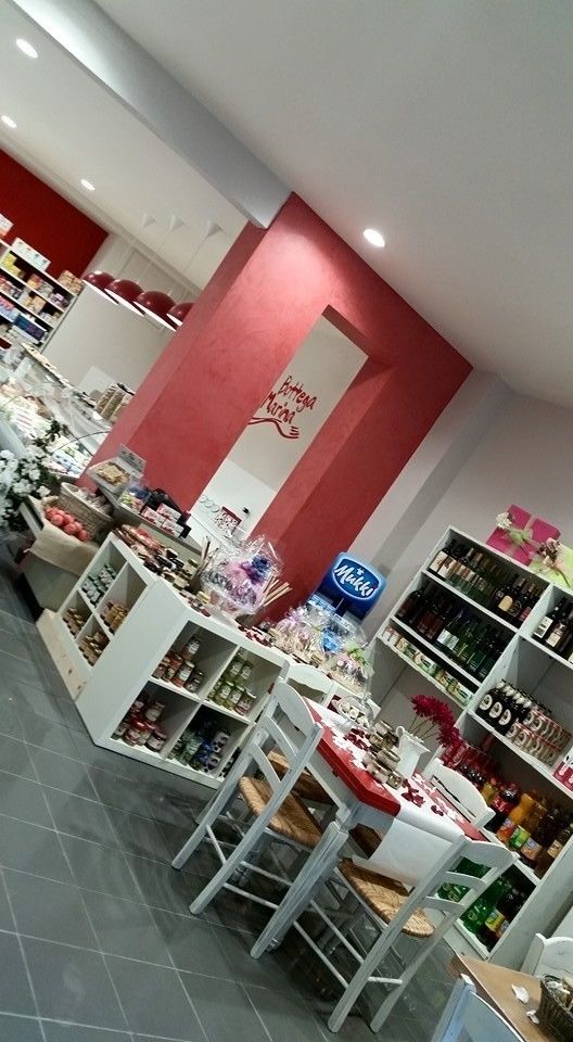 2015 年完成的意大利 Marina 店铺室内设计