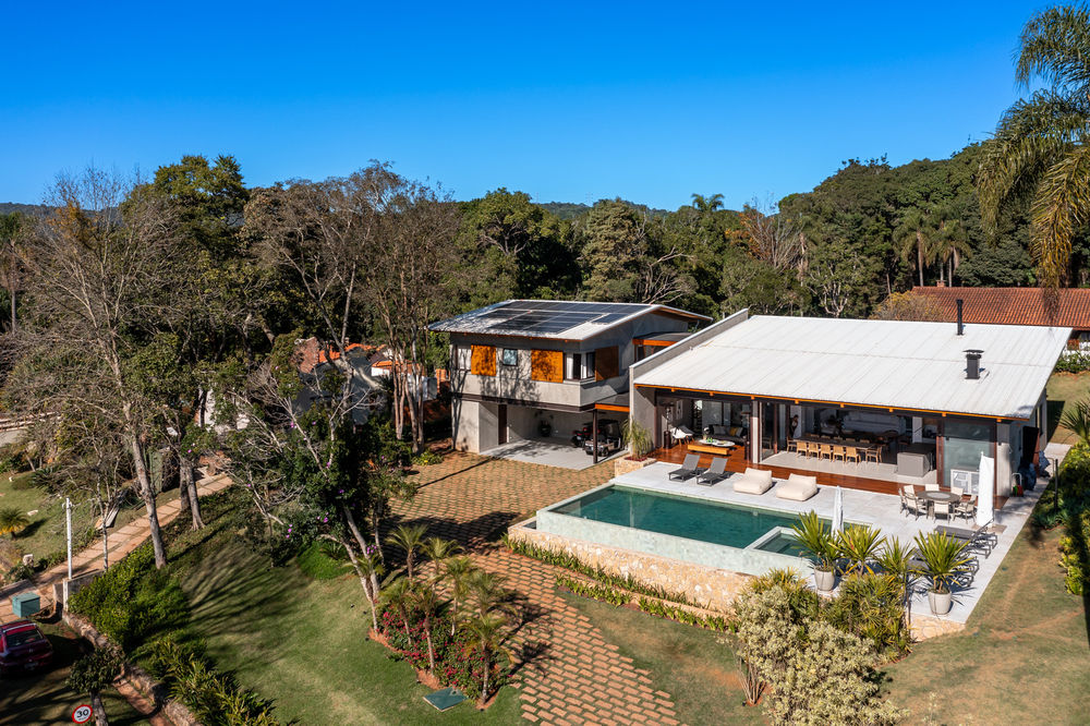Rocco Arquitetos 打造宽敞明亮的 FA House