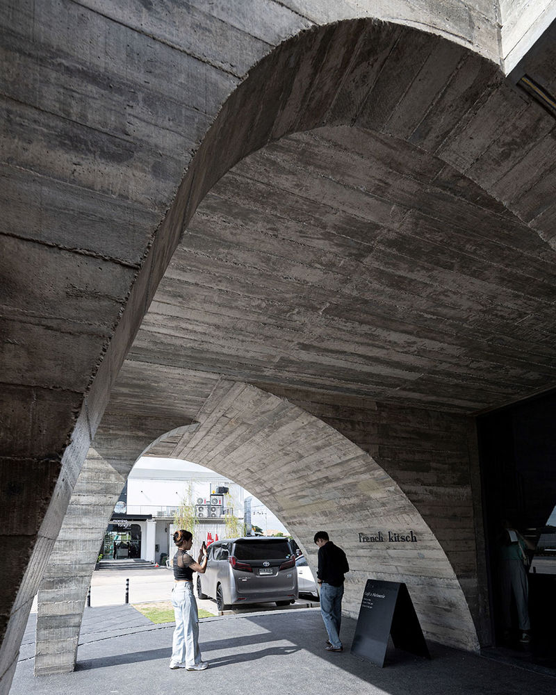 French Kitsch III咖啡厅，泰国 / TOUCH Architect