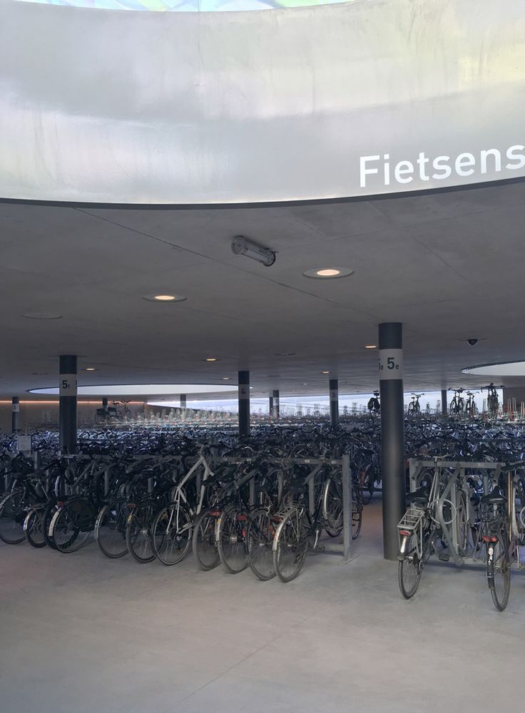 奥斯坦德车站，比利时 / Dietmar Feichtinger Architectes