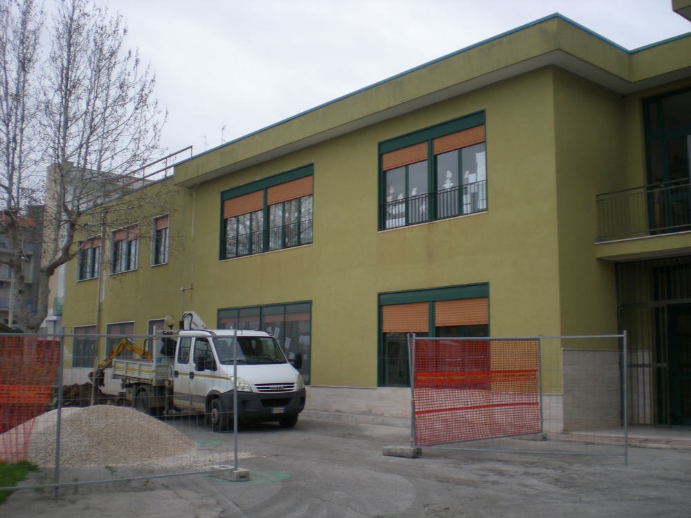 2018 年完成的 Bitonto 市政学校房产改造