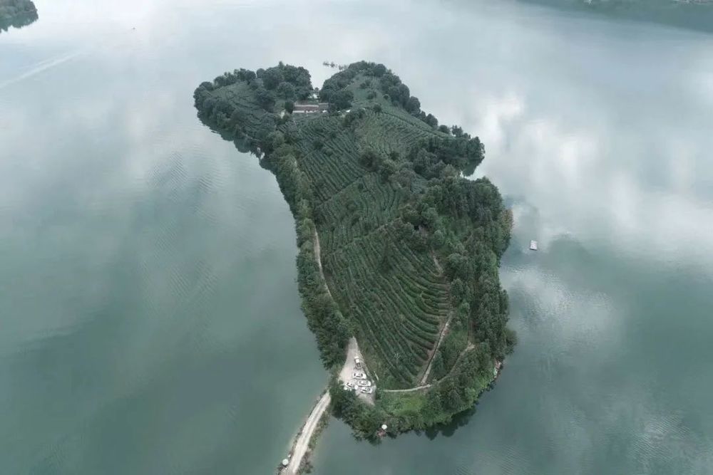 新赣派度假胜地——龙门岛规划建筑设计