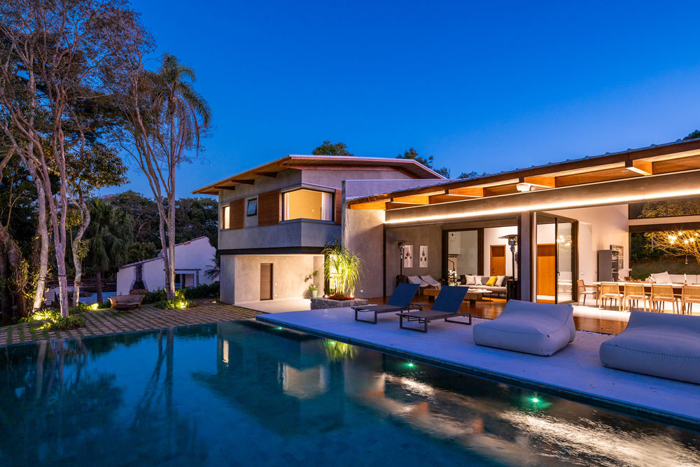 Rocco Arquitetos 打造宽敞明亮的 FA House