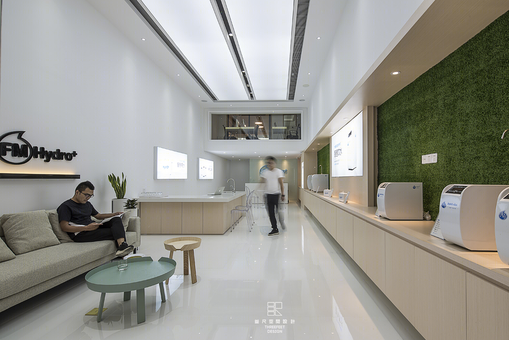 龙岩方明净水旗舰店——未来科技净水空间