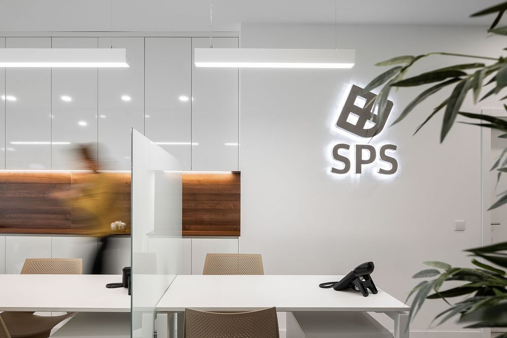 SPS 房产中介全面翻新