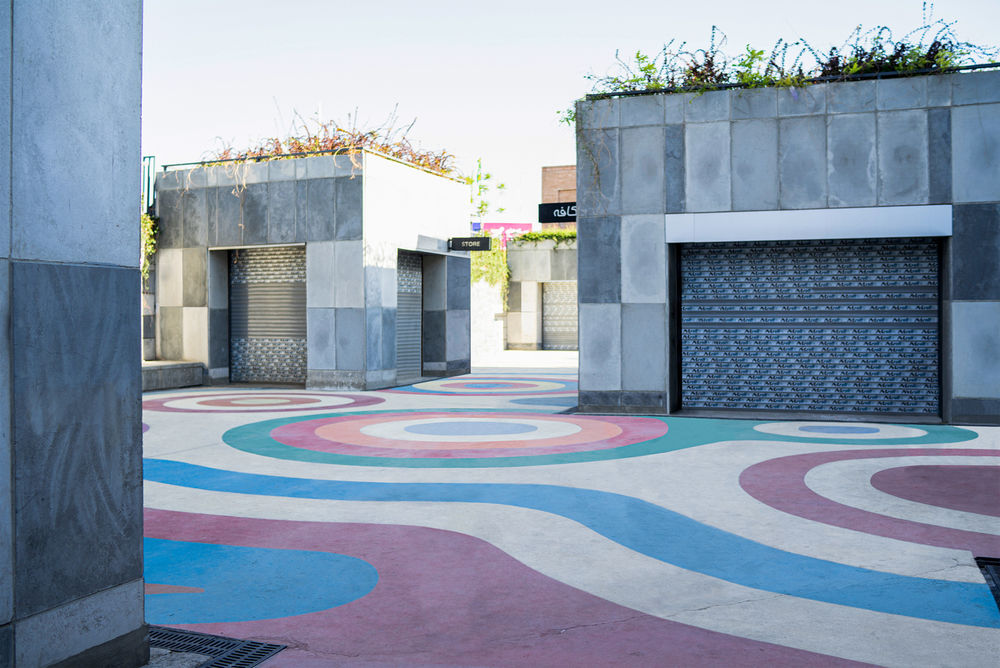 Biryanak Metro Plaza / Ashrafi & Zad