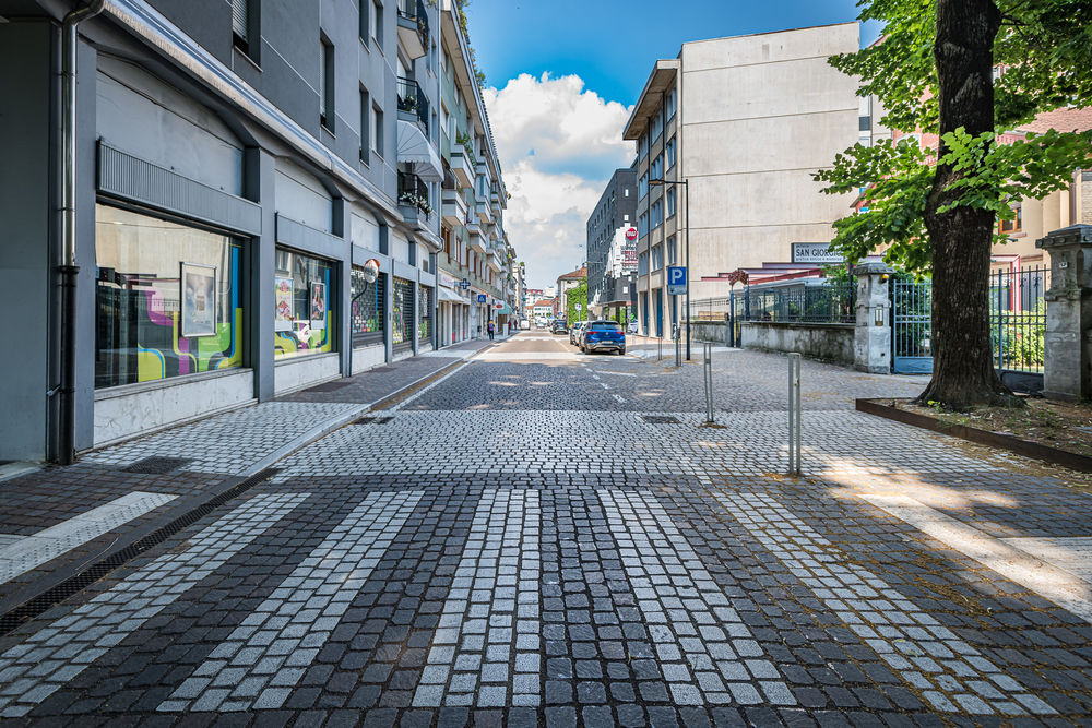 历史印记的街道改造 | Pordenone 市政厅的可持续城市发展计划