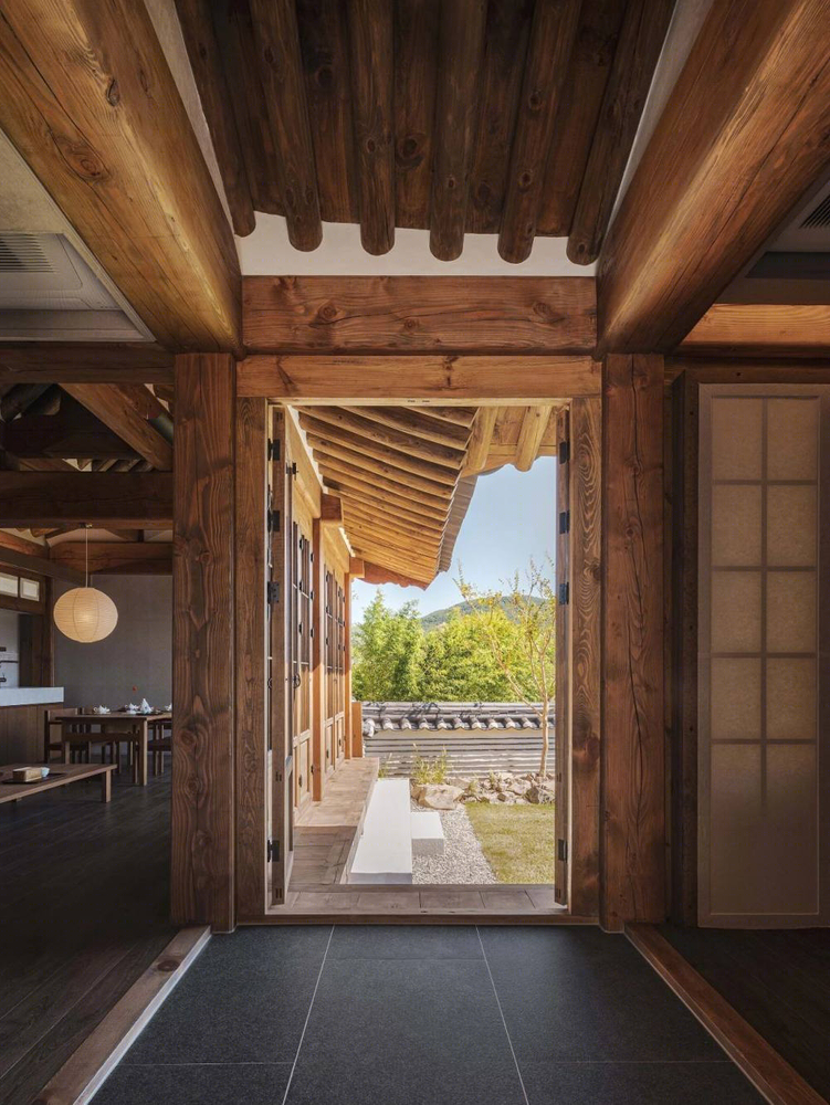 韩国 NOMAL 室内设计工作室打造均衡之美