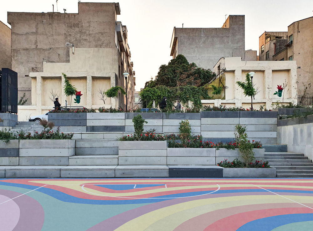 Biryanak Metro Plaza / Ashrafi & Zad