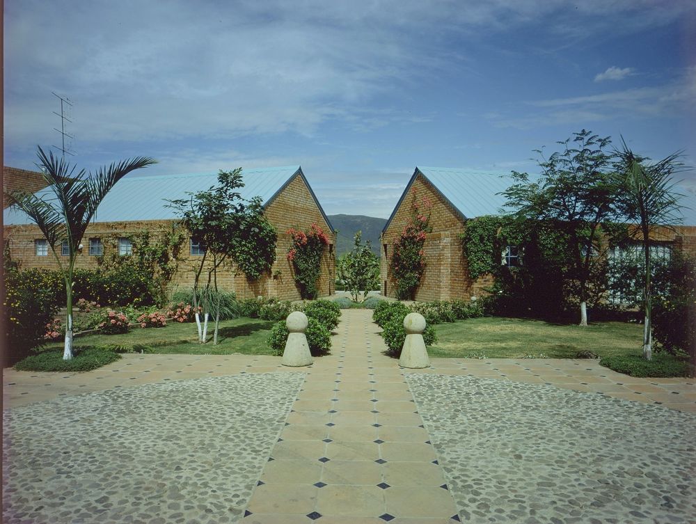 1992 年完工的墨西哥 Yautepec 单家庭住宅