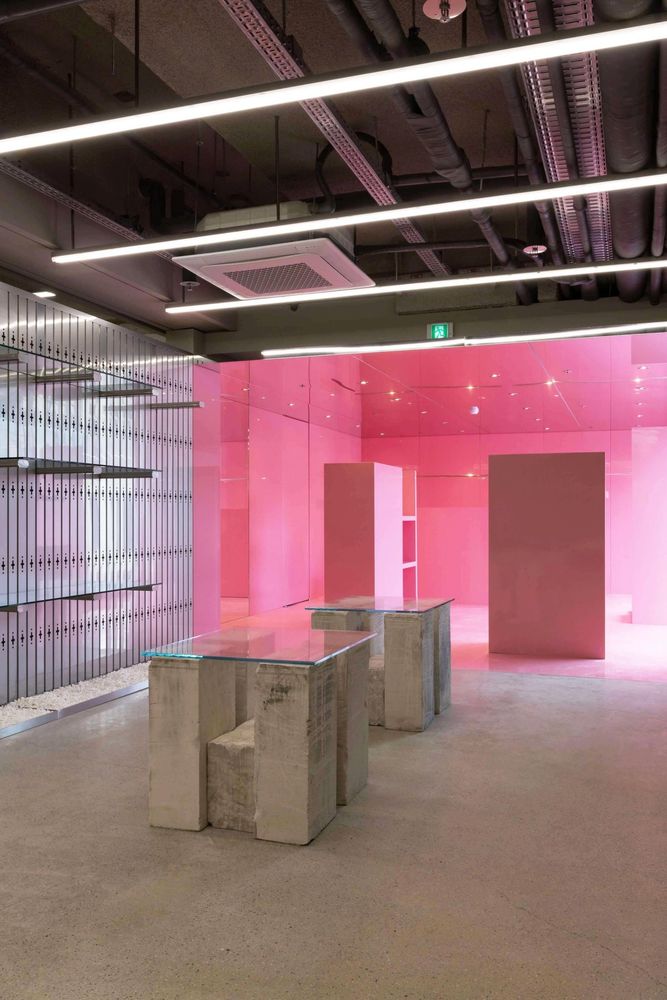 韩国首尔 Stylenanda Flagship Store，时尚美妆品牌的独特购物体验