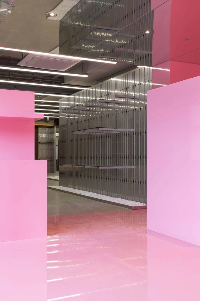 韩国首尔 Stylenanda Flagship Store，时尚美妆品牌的独特购物体验