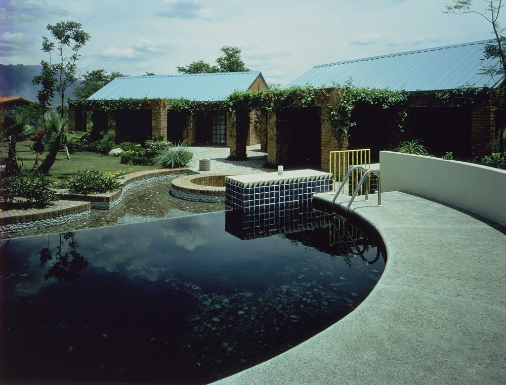 1992 年完工的墨西哥 Yautepec 单家庭住宅