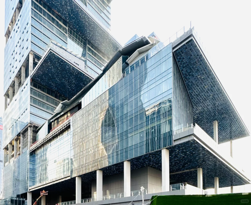 让·努维尔“腾讯广州总部大厦”即将建成，酷似火箭发射台