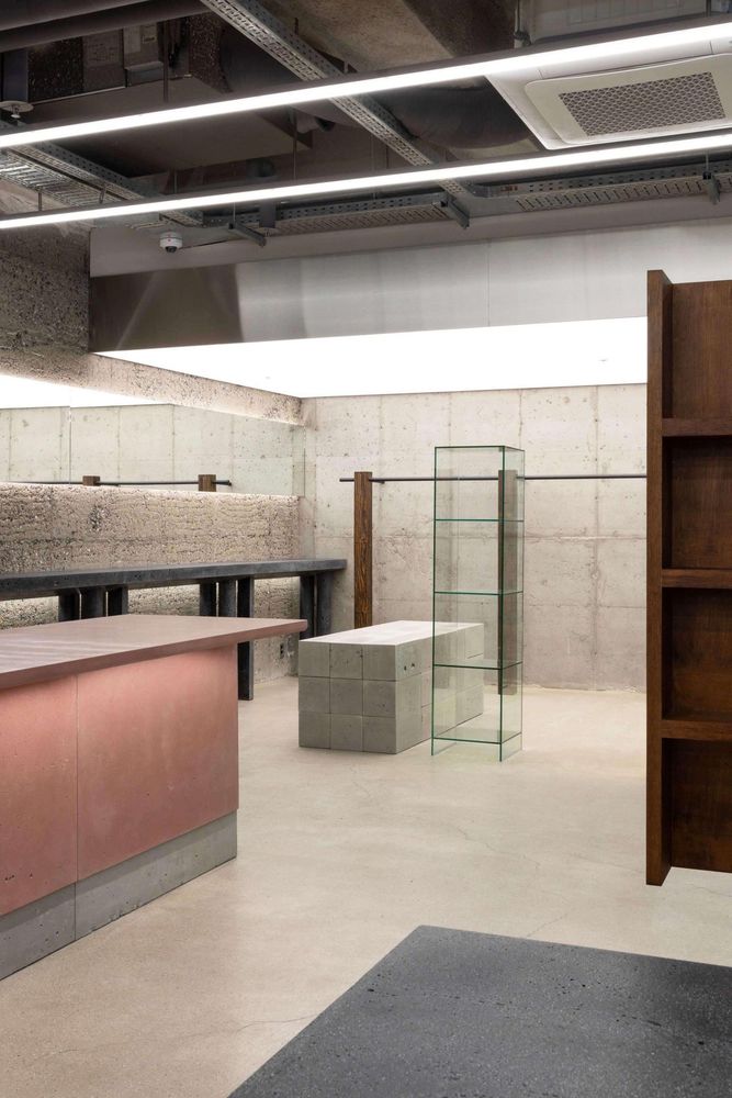 韩国首尔 Stylenanda Flagship Store，时尚美妆品牌的独特购物体验