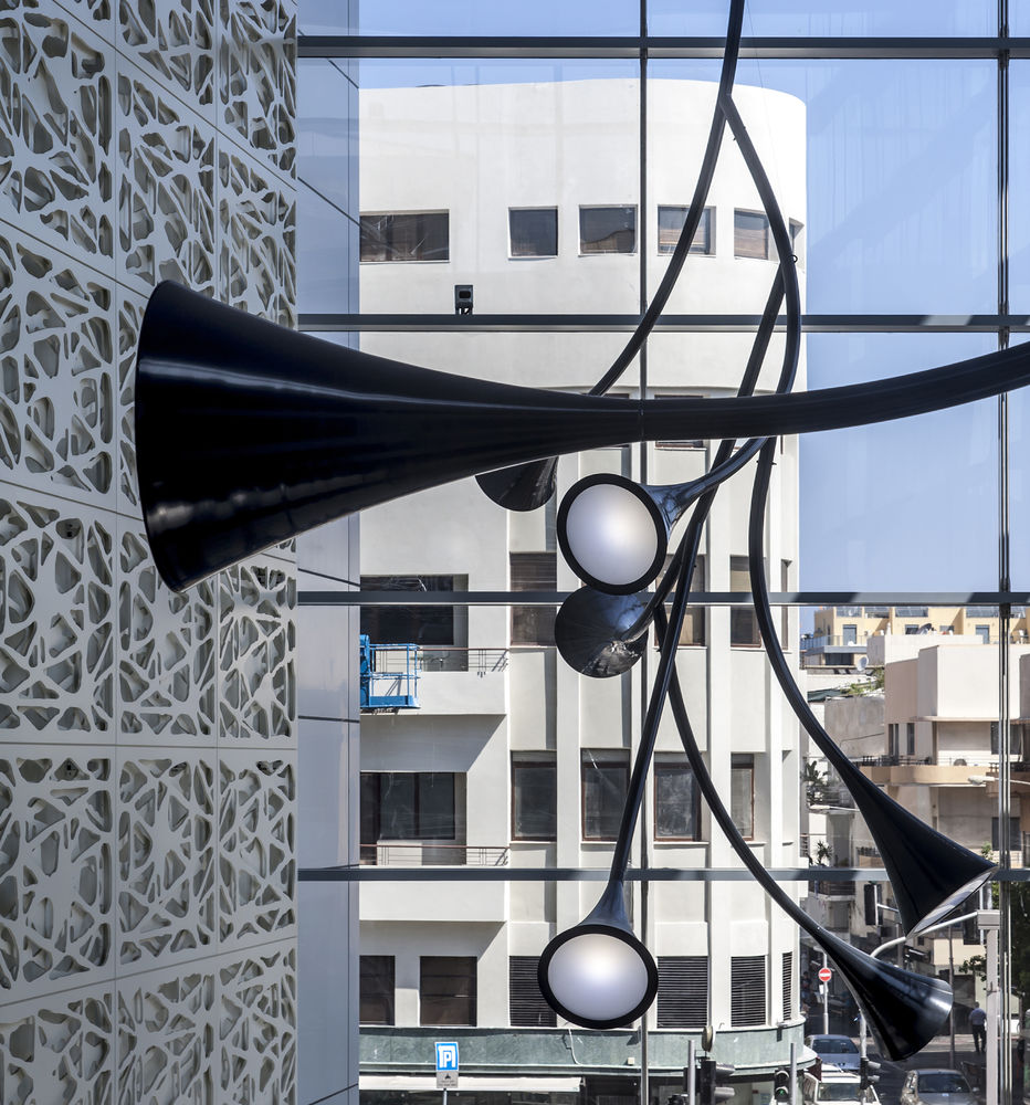 量身定制的 Tel Aviv 大楼照明设计