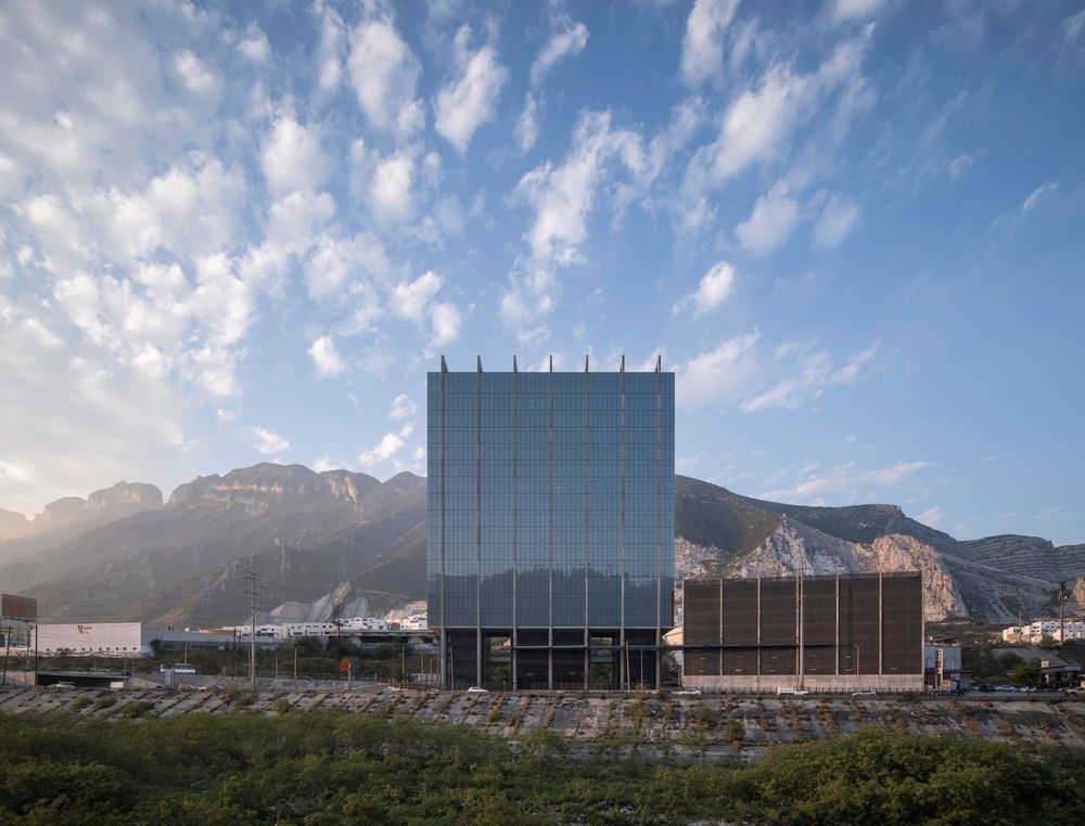 墨西哥 Monterrey Albia 办公大楼——现代简约风格与高效空间的完美结合