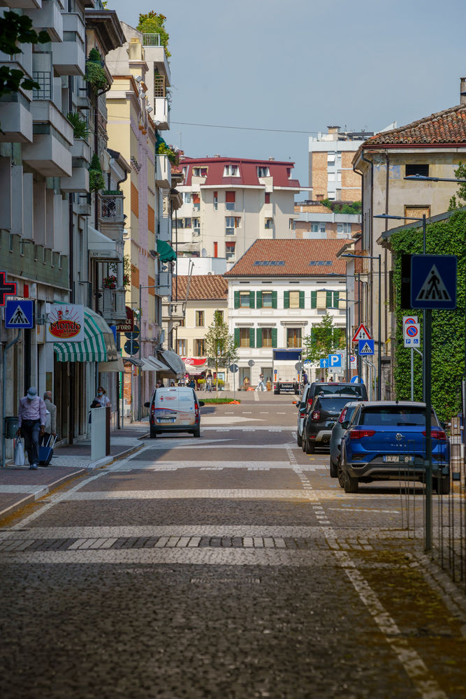 历史印记的街道改造 | Pordenone 市政厅的可持续城市发展计划
