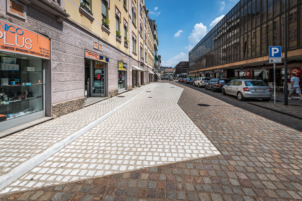 历史印记的街道改造 | Pordenone 市政厅的可持续城市发展计划