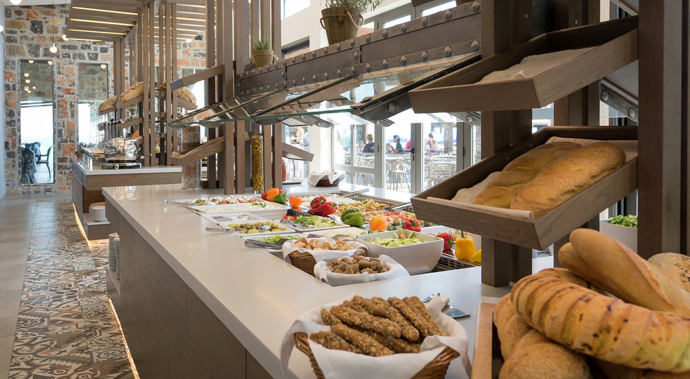 Nana Beach Hotel - Snack Bar 室内设计案例解析