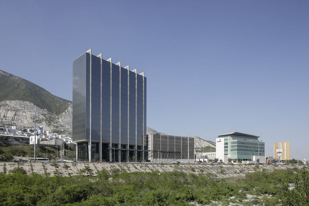 墨西哥 Monterrey Albia 办公大楼——现代简约风格与高效空间的完美结合