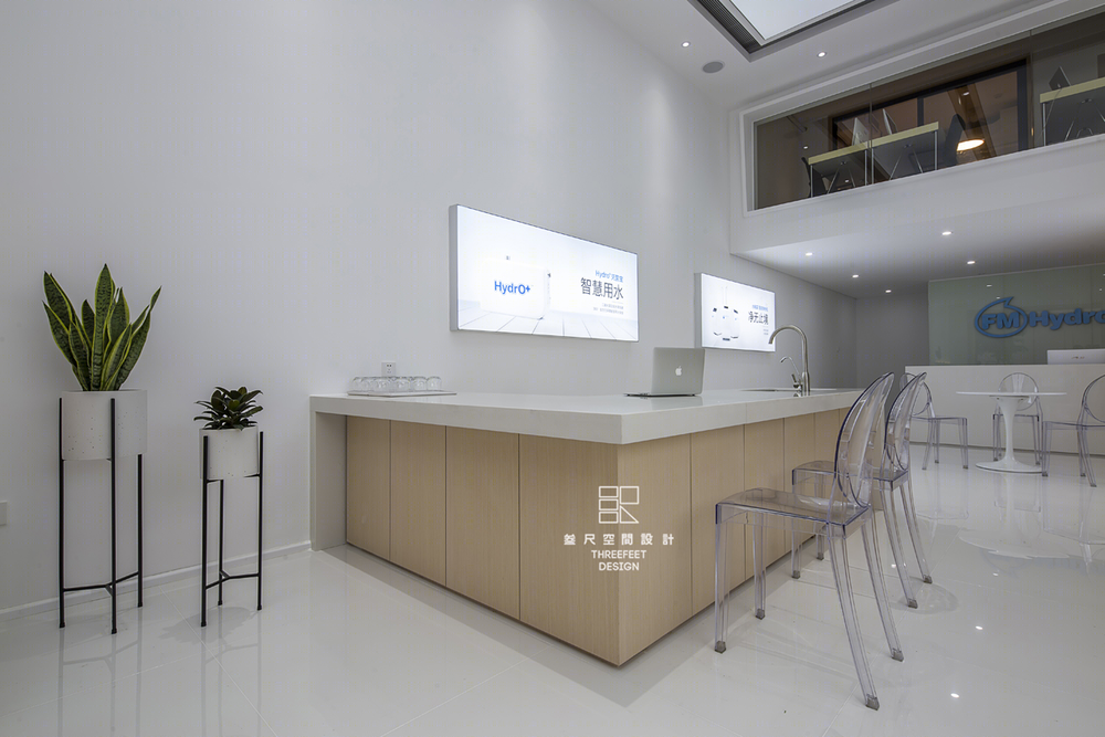 龙岩方明净水旗舰店——未来科技净水空间