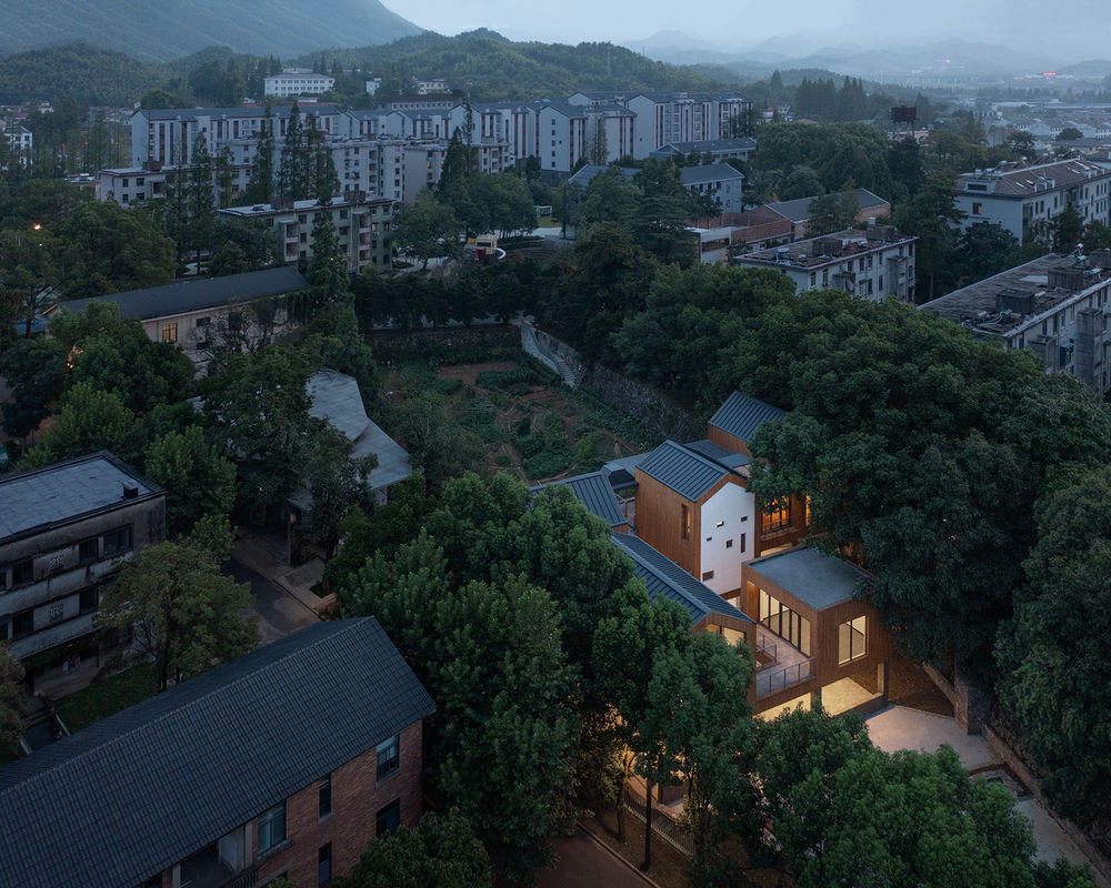 下沉菜地中的未来社区中心丨y.ad工作室重塑乡村社区