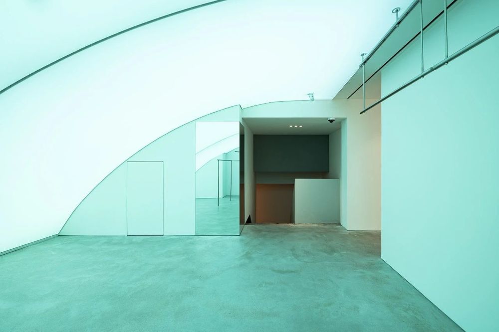 韩国设计师 Dongil Lee 打造时尚空间，展现极简与自然的完美结合