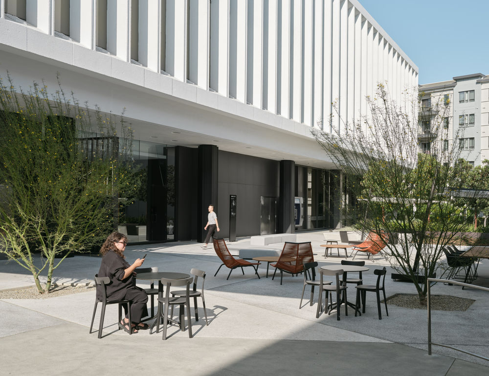 Rapt Studio 重塑洛杉矶地标建筑 5670 Wilshire，打造现代化共享空间