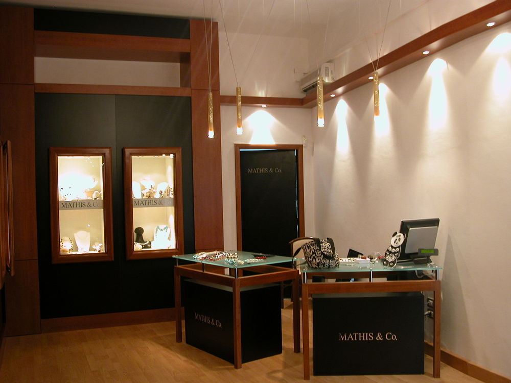 Mathis & Co. Jewels 2006 年精品店设计