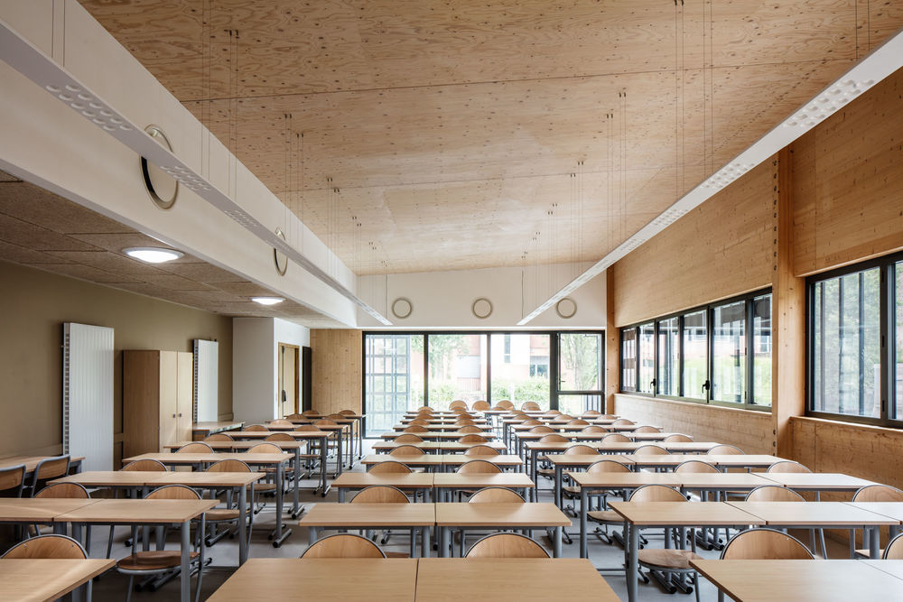 埃菲尔中学扩建与改造 | 融入自然的艺术教育空间